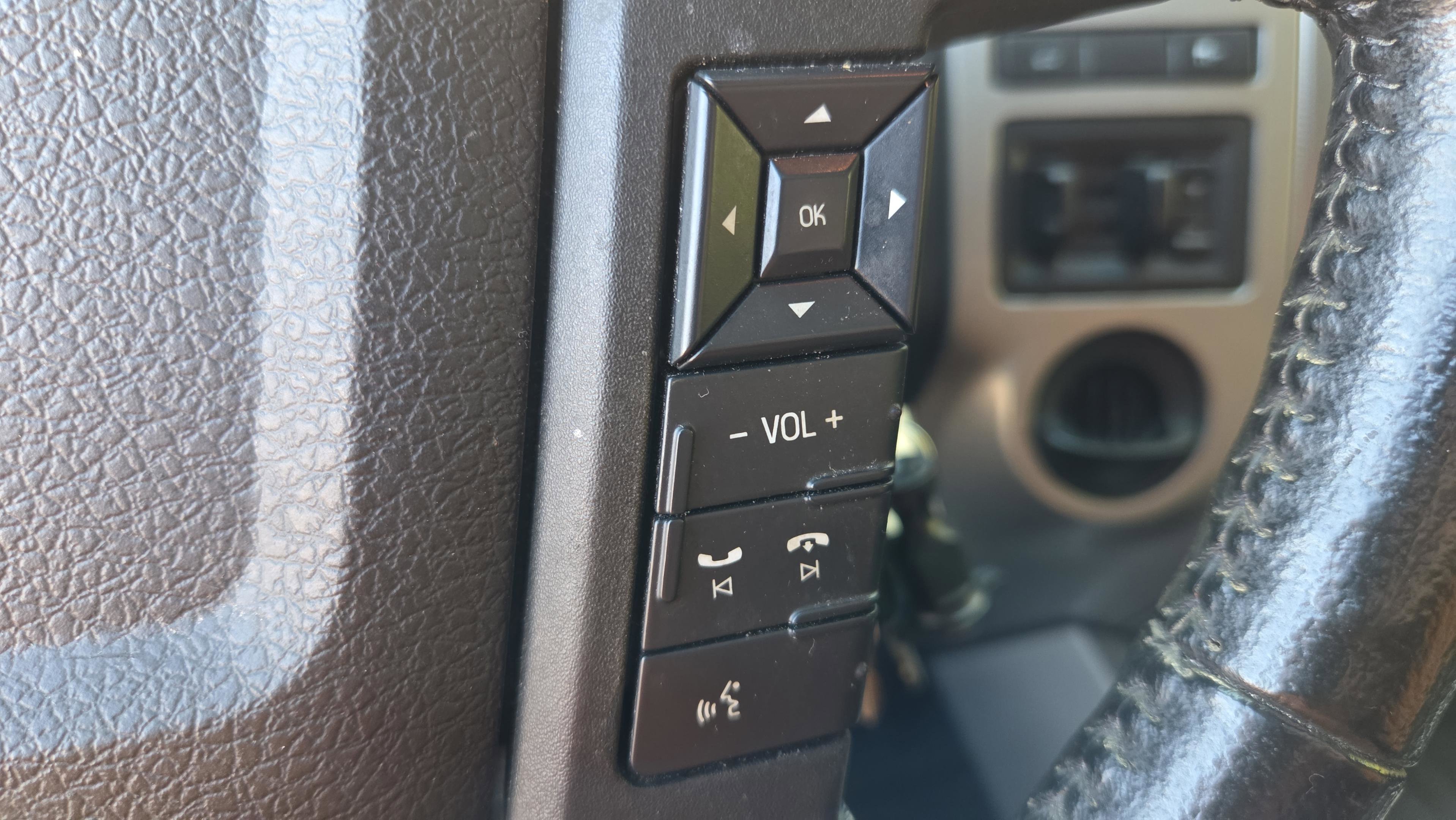 Used 2015 Ford Expedition XLT w/ Equipment Group 202A image 29