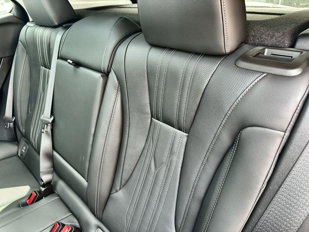 New 2026 Buick Envision Avenir image 18