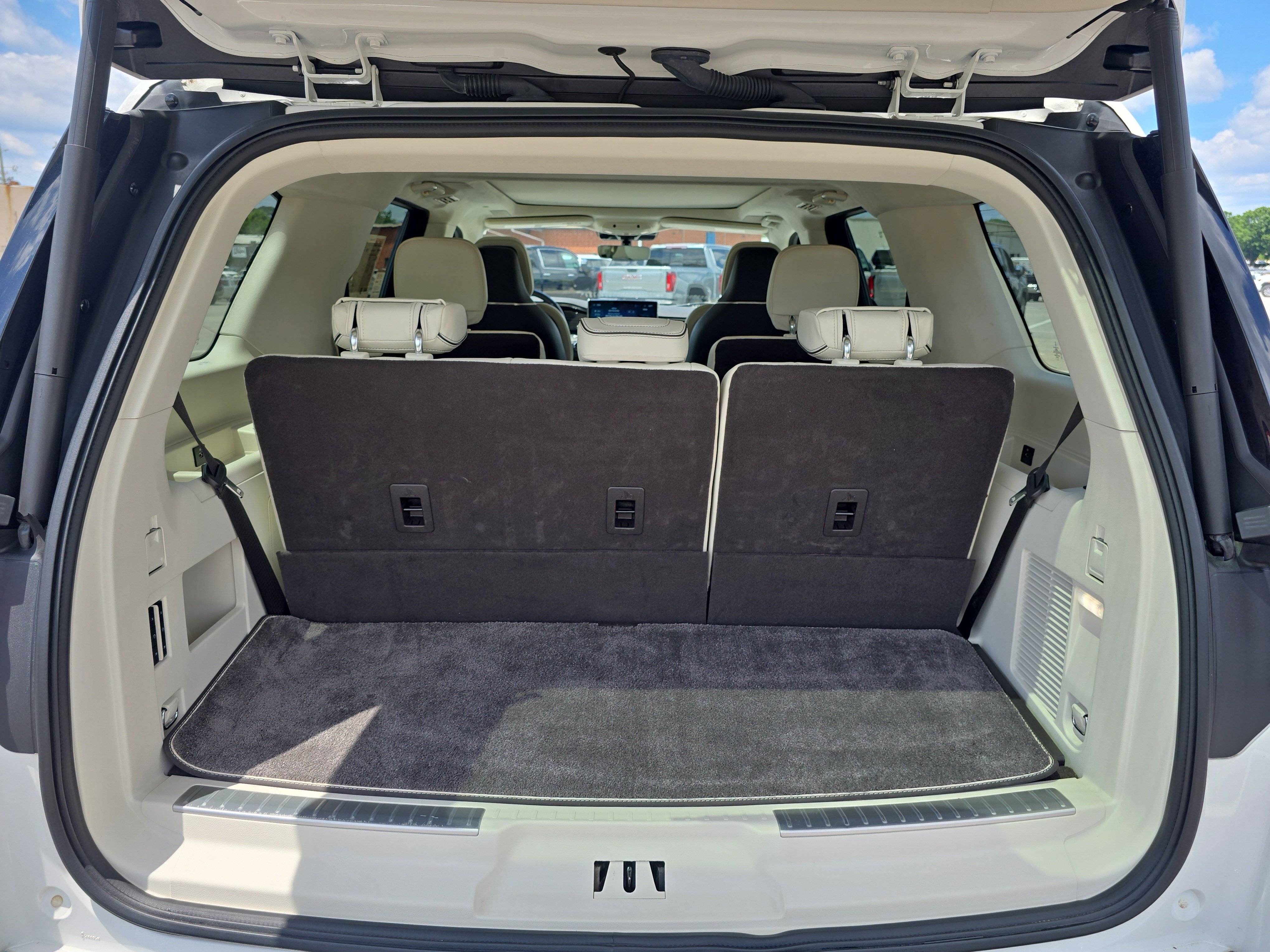 Used 2022 Lincoln Navigator Black Label AWD/4WD image 13
