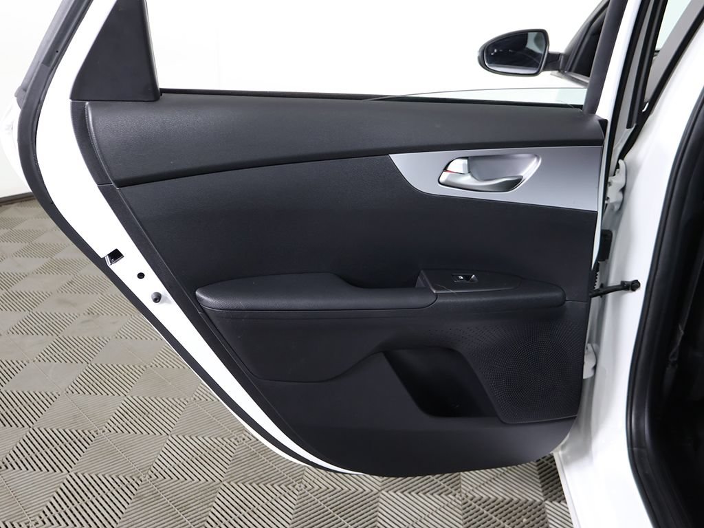 Used 2022 Kia Forte LXS w/ LXS Technology Package FWD image 23