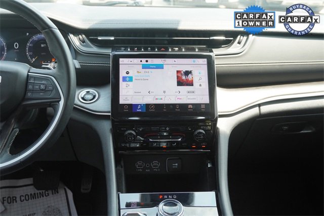 Used 2022 Jeep Grand Cherokee L Limited image 15