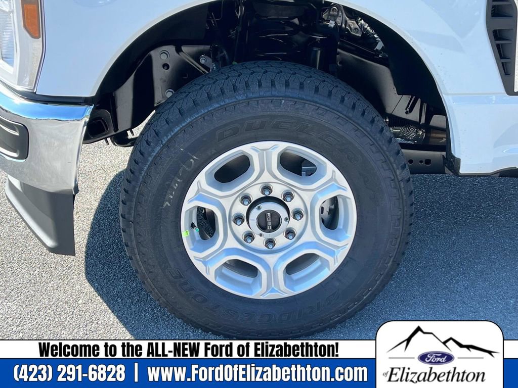 New 2026 Ford F350 4x4 Crew Cab Super Duty image 12