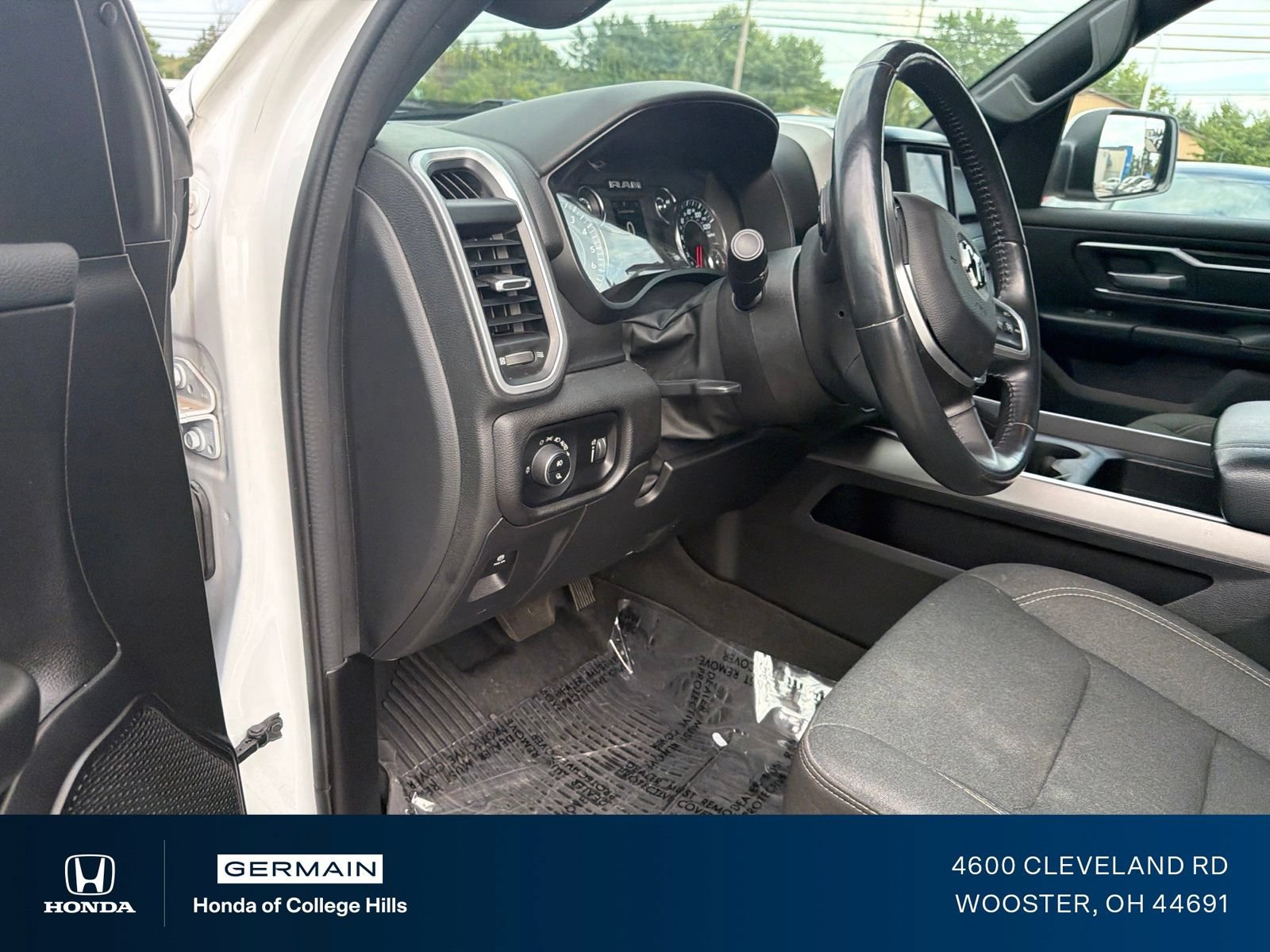 Used 2023 RAM 1500 Big Horn AWD/4WD image 6