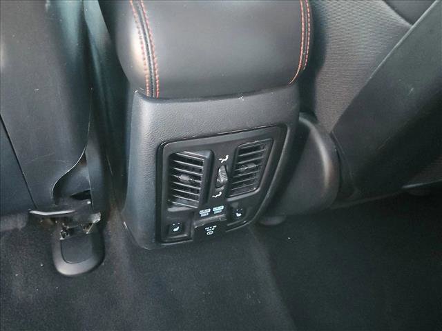 Used 2024 Dodge Durango GT image 18