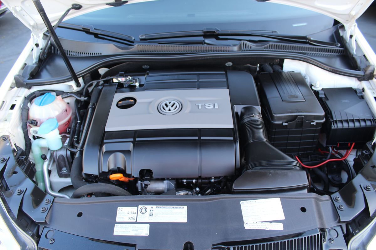 Used 2012 Volkswagen Golf 4-Door AWD/4WD image 31