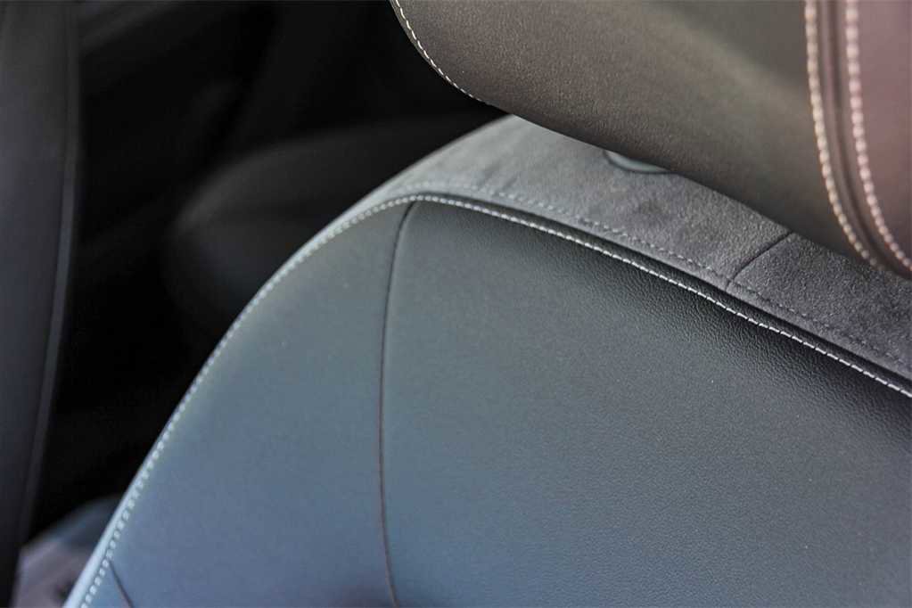 Used 2024 Audi Q4 e-tron Premium Plus image 25