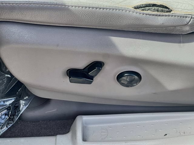 Used 2018 Chrysler Pacifica Touring-L Plus w/ Advanced Safetytec Group FWD image 13