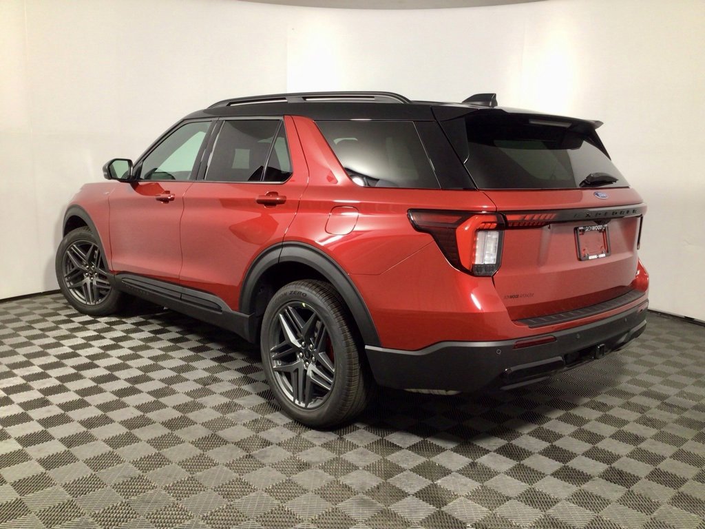New 2025 Ford Explorer ST-Line w/ Premium Package image 10