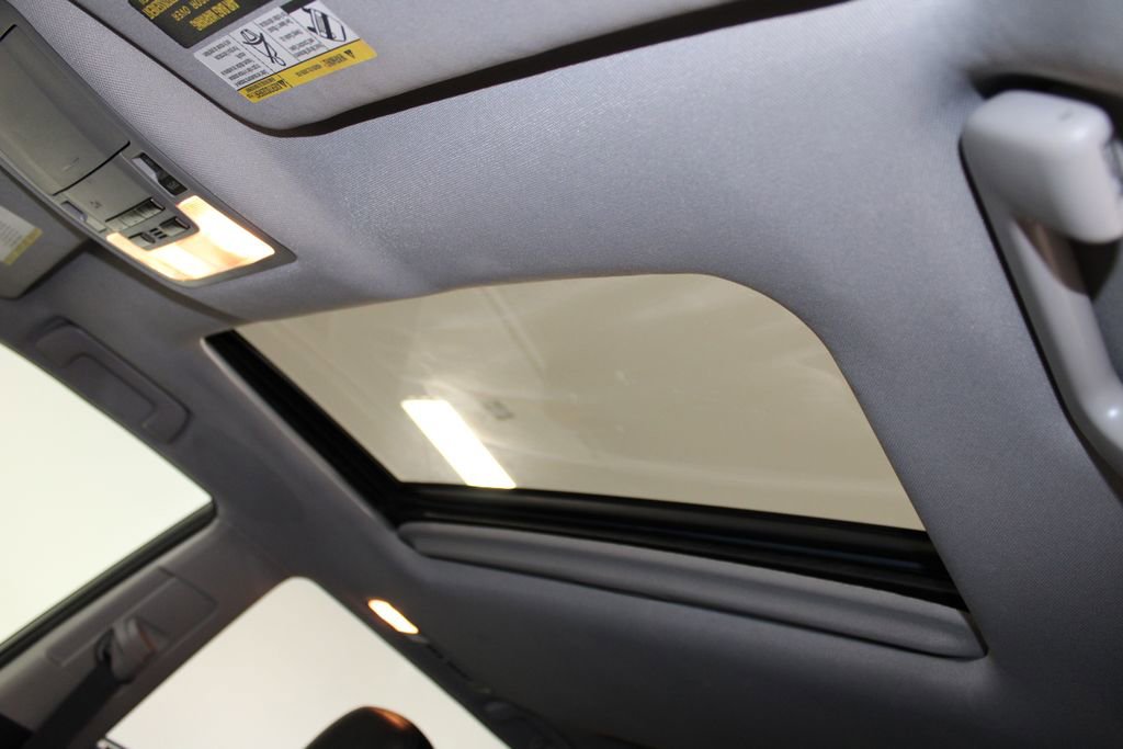 Used 2017 Toyota Highlander XLE image 53