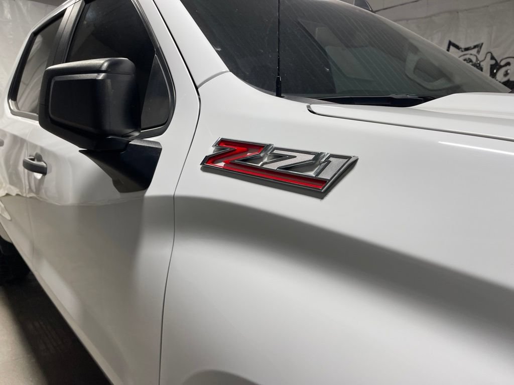 Used 2023 Chevrolet Silverado 1500 Custom Trail Boss AWD/4WD image 9