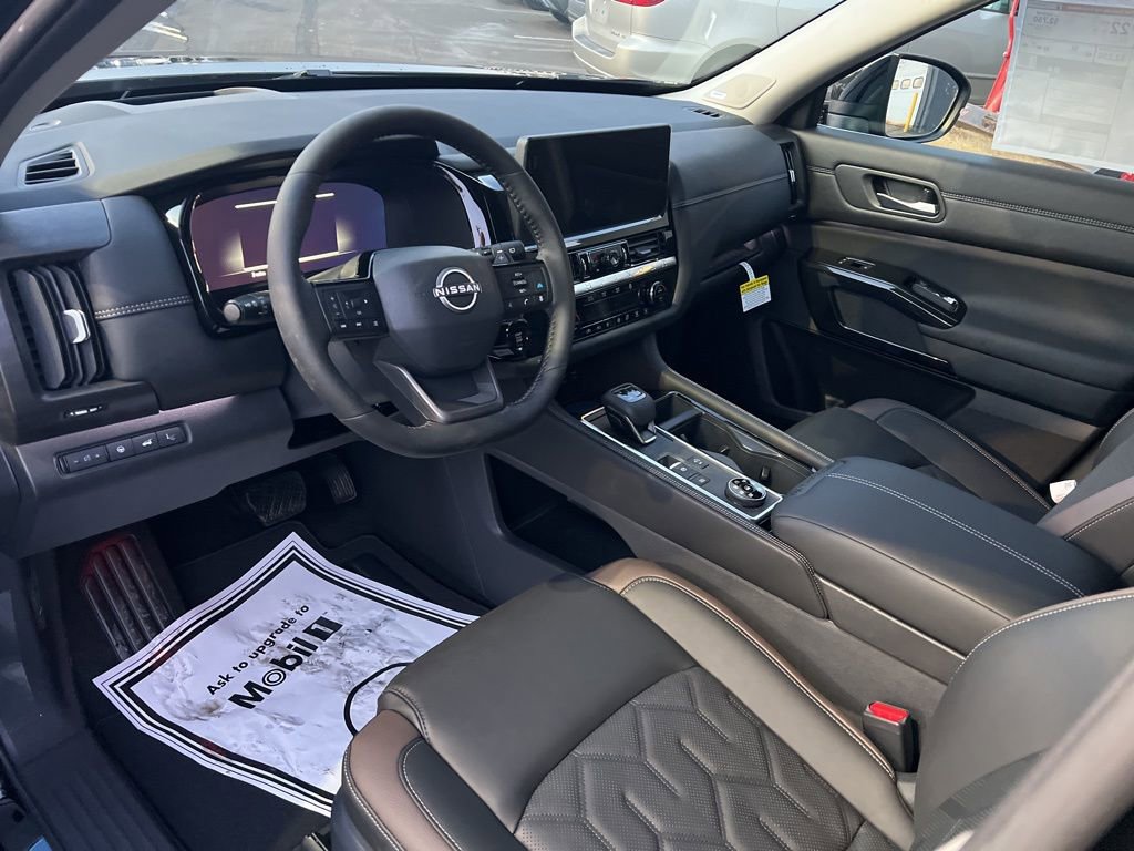 New 2026 Nissan Pathfinder Platinum image 28