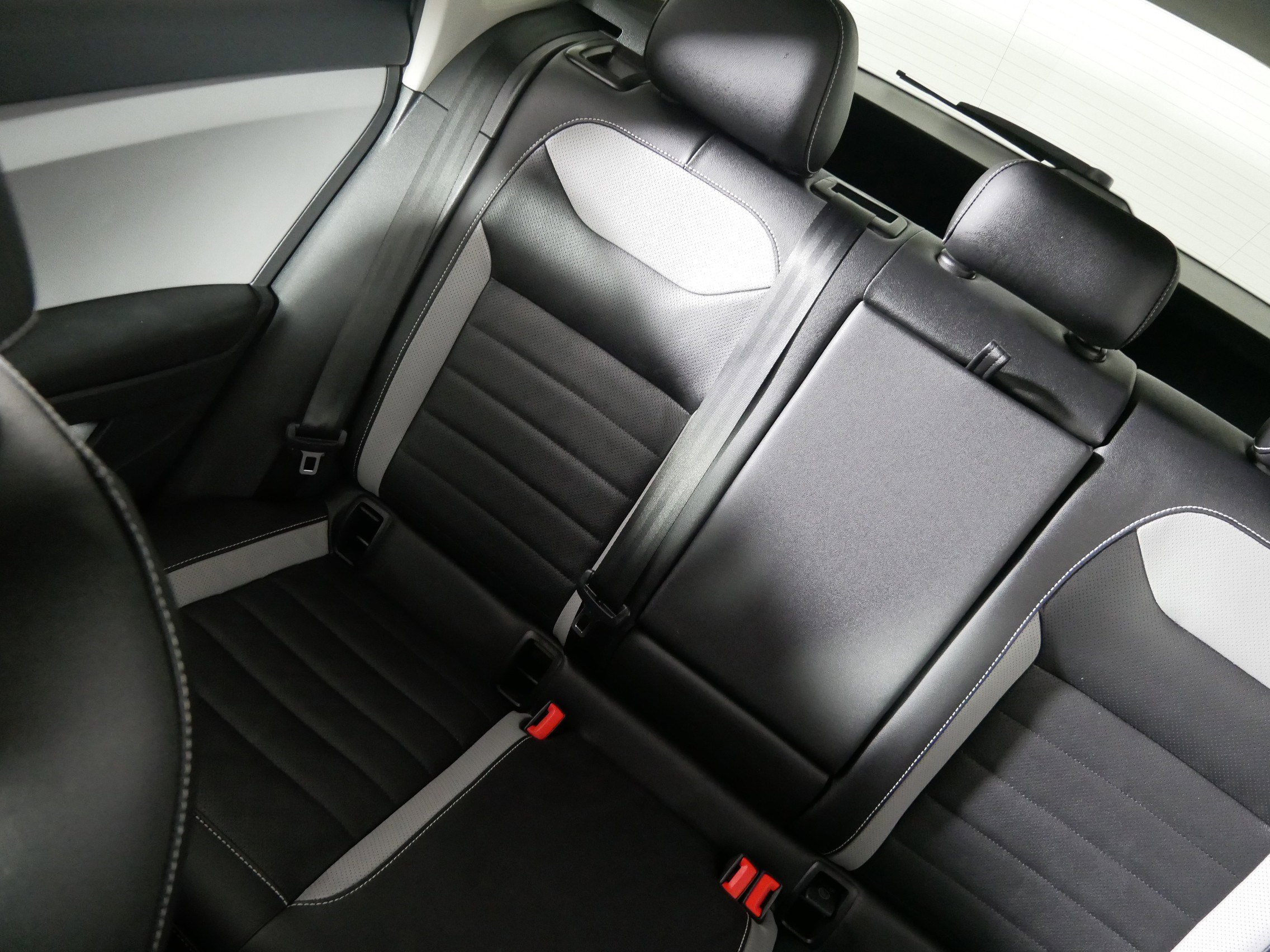 Used 2023 Volkswagen Taos SEL image 12