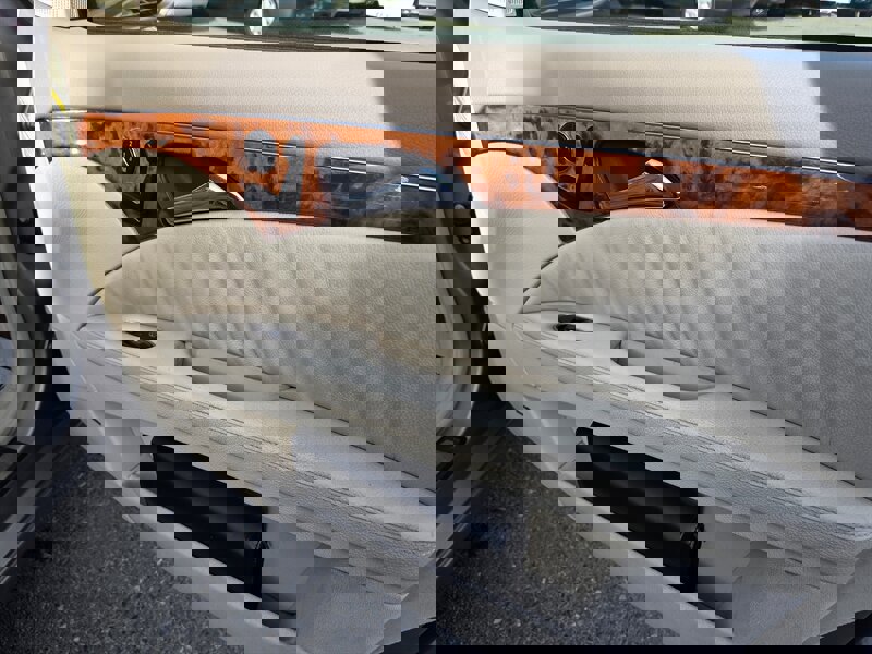 Used 2003 Mercedes-Benz E 320 Sedan image 17