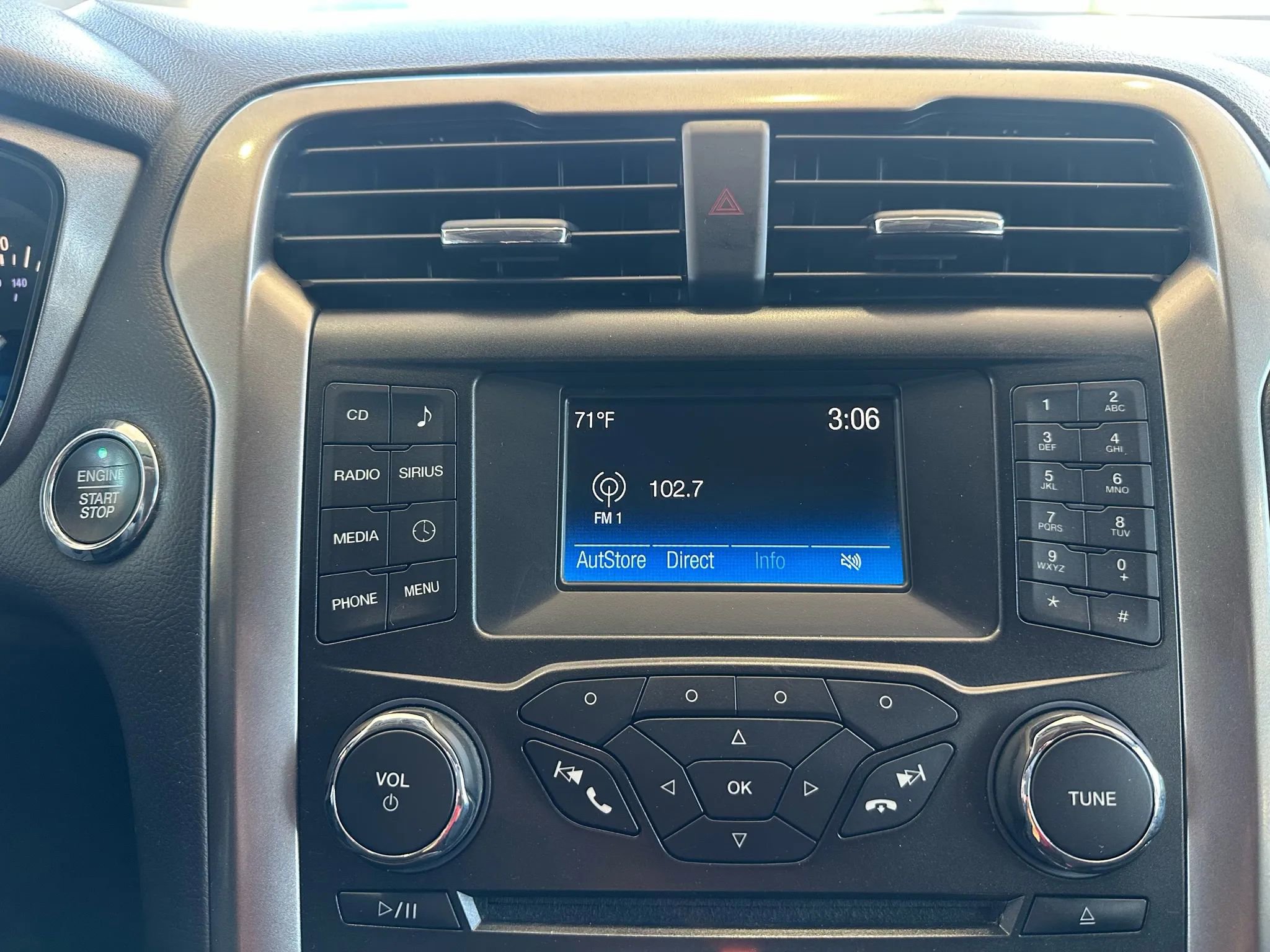 Used 2018 Ford Fusion SE image 16