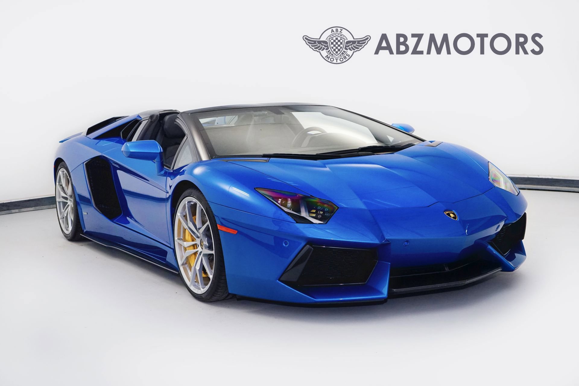 Used 2015 Lamborghini Aventador LP 700-4 AWD/4WD image 1