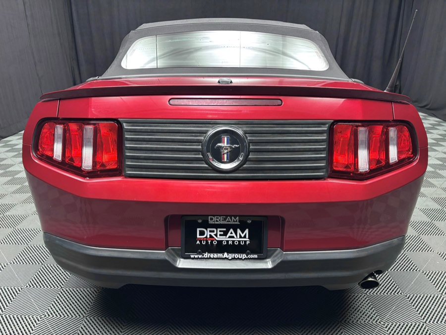 Used 2010 Ford Mustang Premium image 10