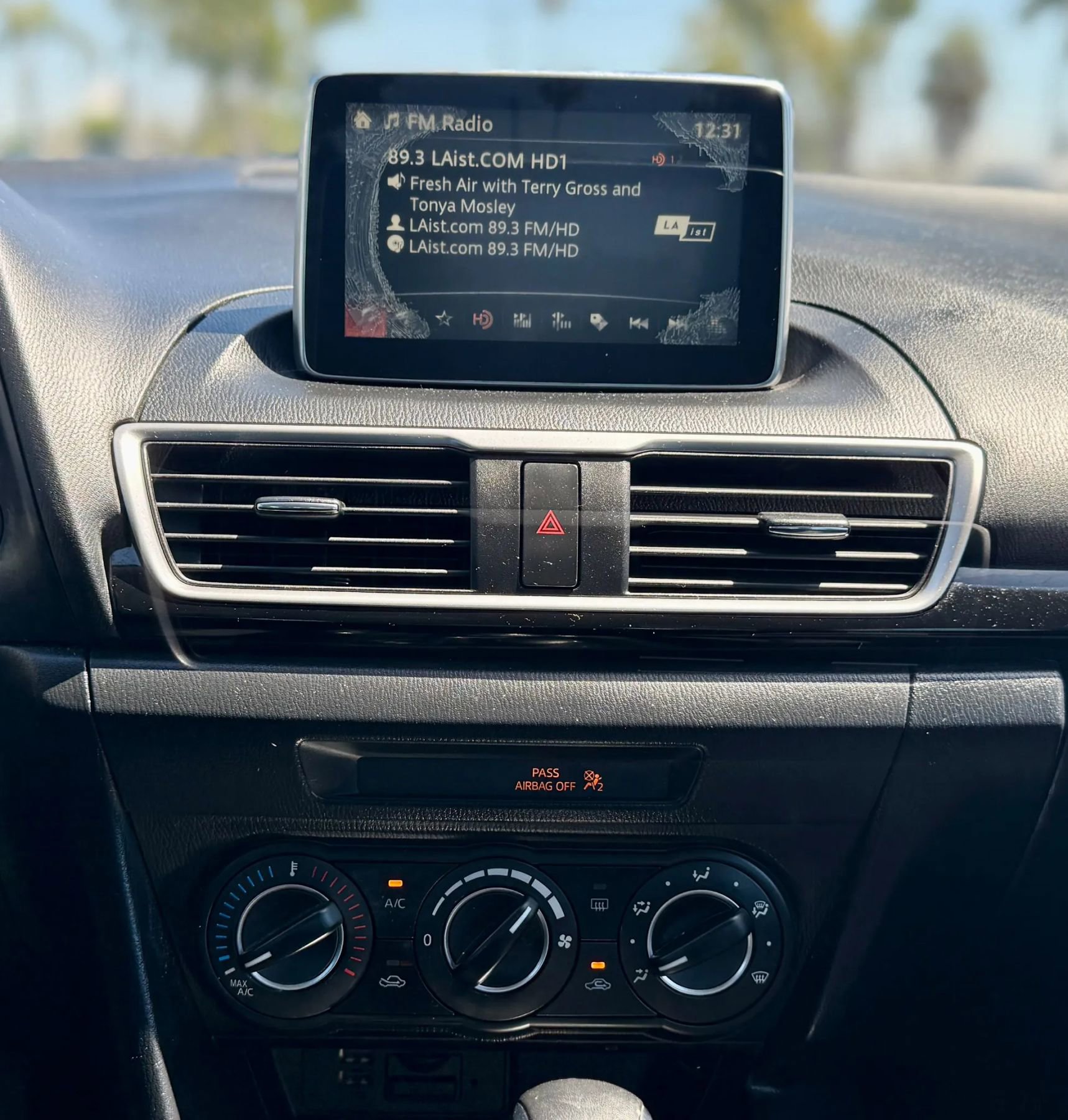 Used 2015 MAZDA MAZDA3 i Touring image 15