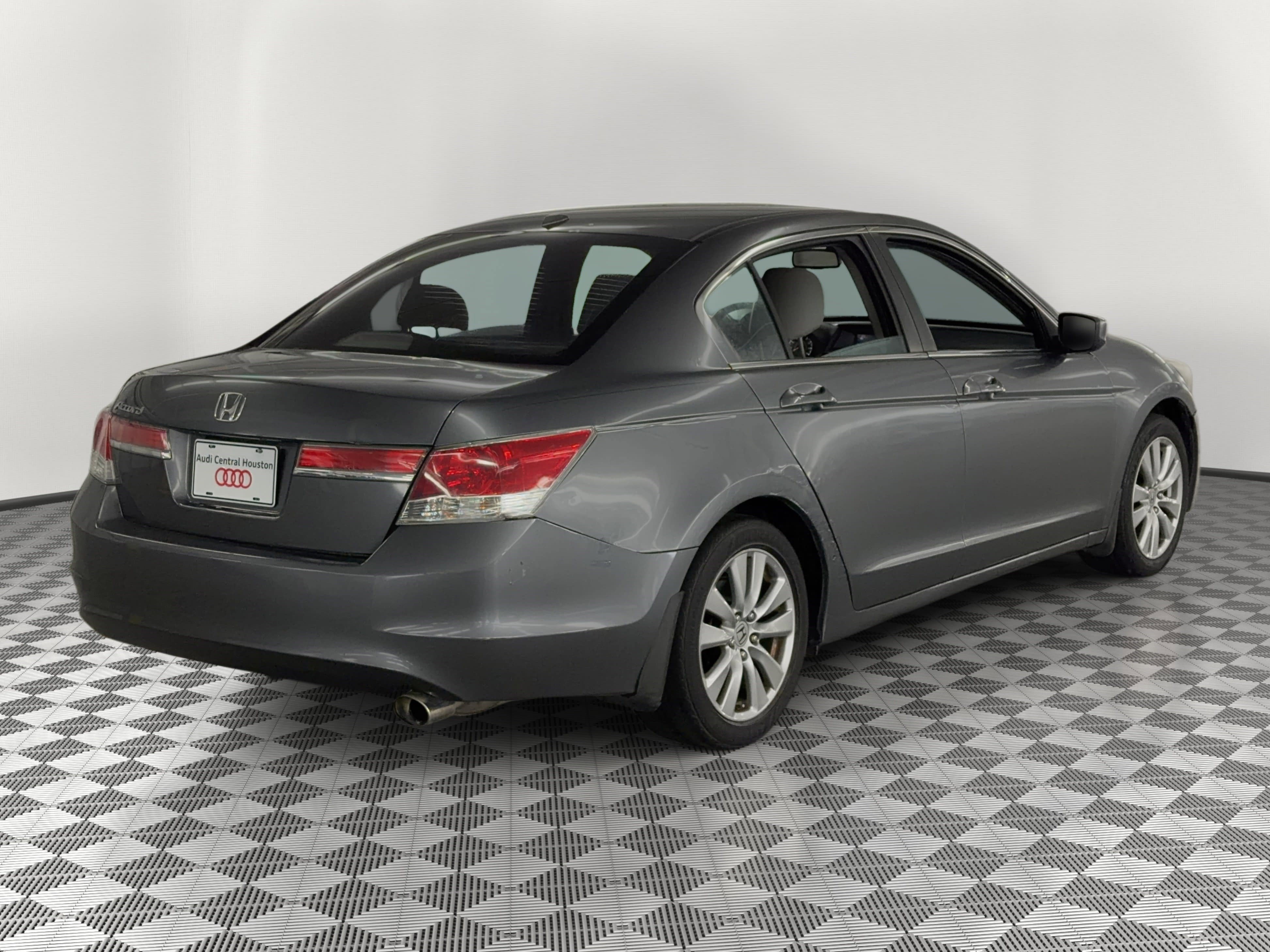 Used 2012 Honda Accord EX-L image 9