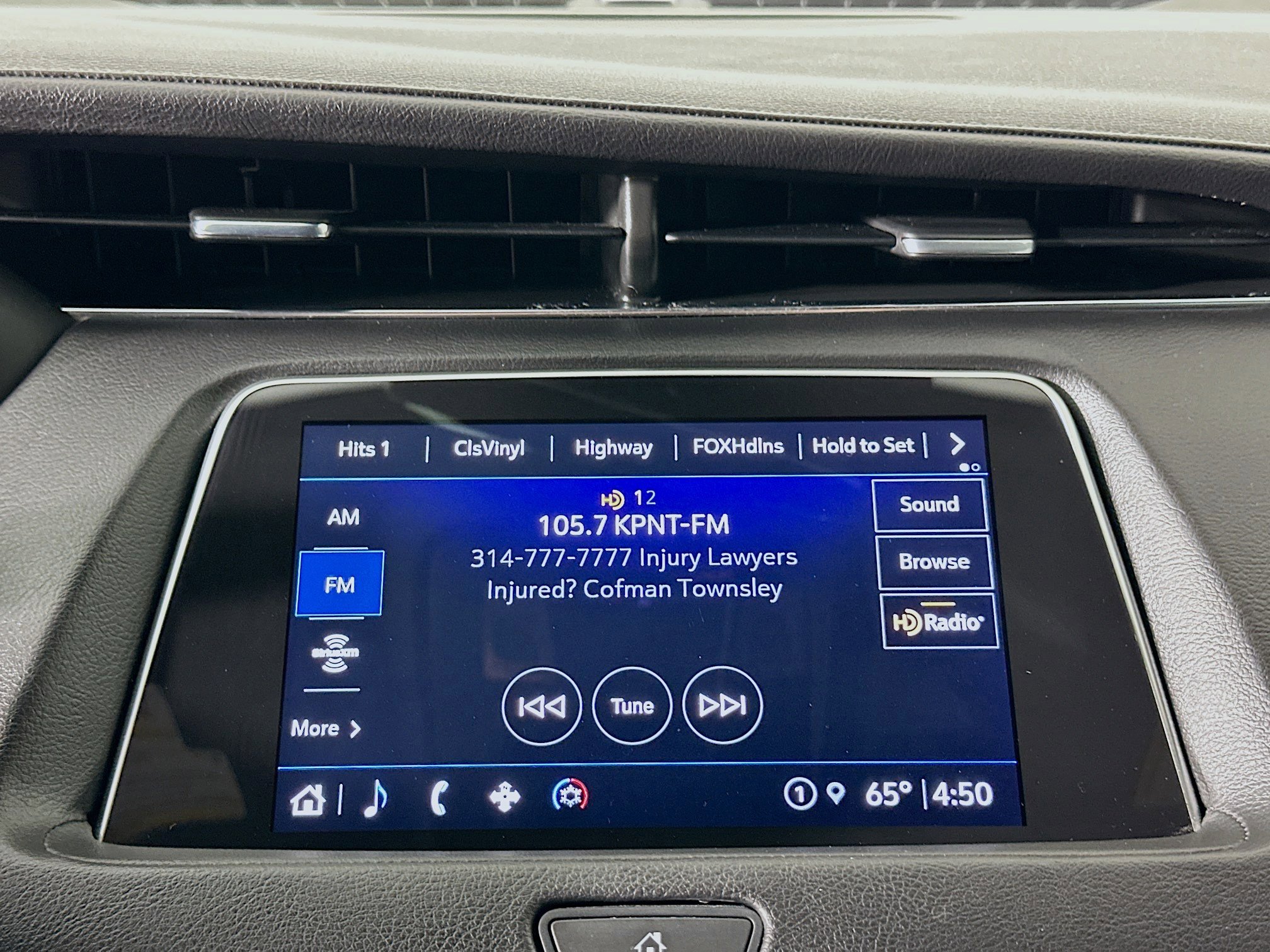 Used 2023 Cadillac XT4 Premium Luxury image 21