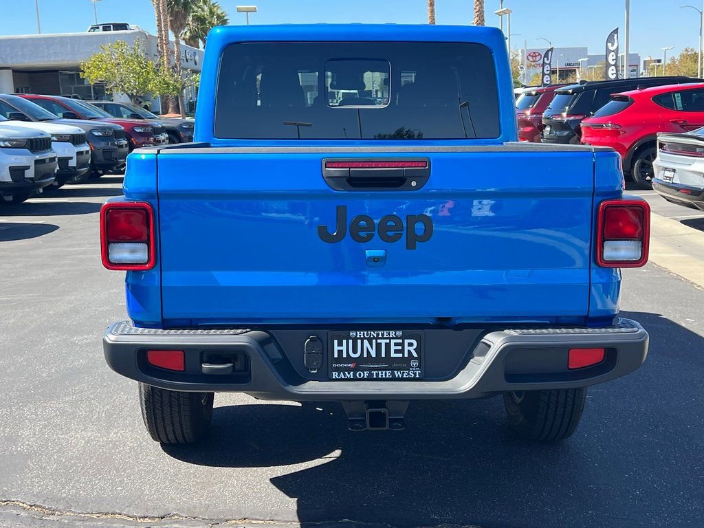 New 2025 Jeep Gladiator Sport AWD/4WD image 5