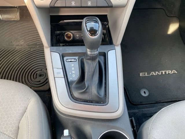 Used 2018 Hyundai Elantra SEL FWD image 17