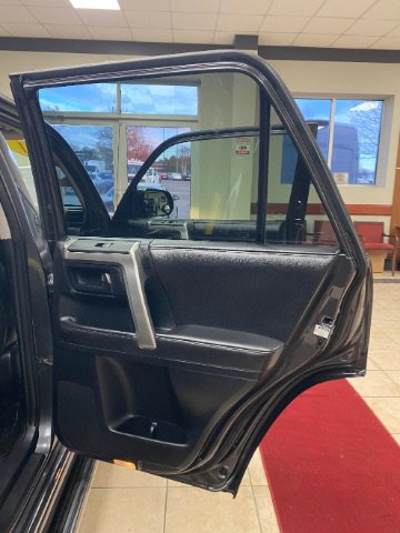 Used 2011 Toyota 4Runner Limited AWD/4WD image 10