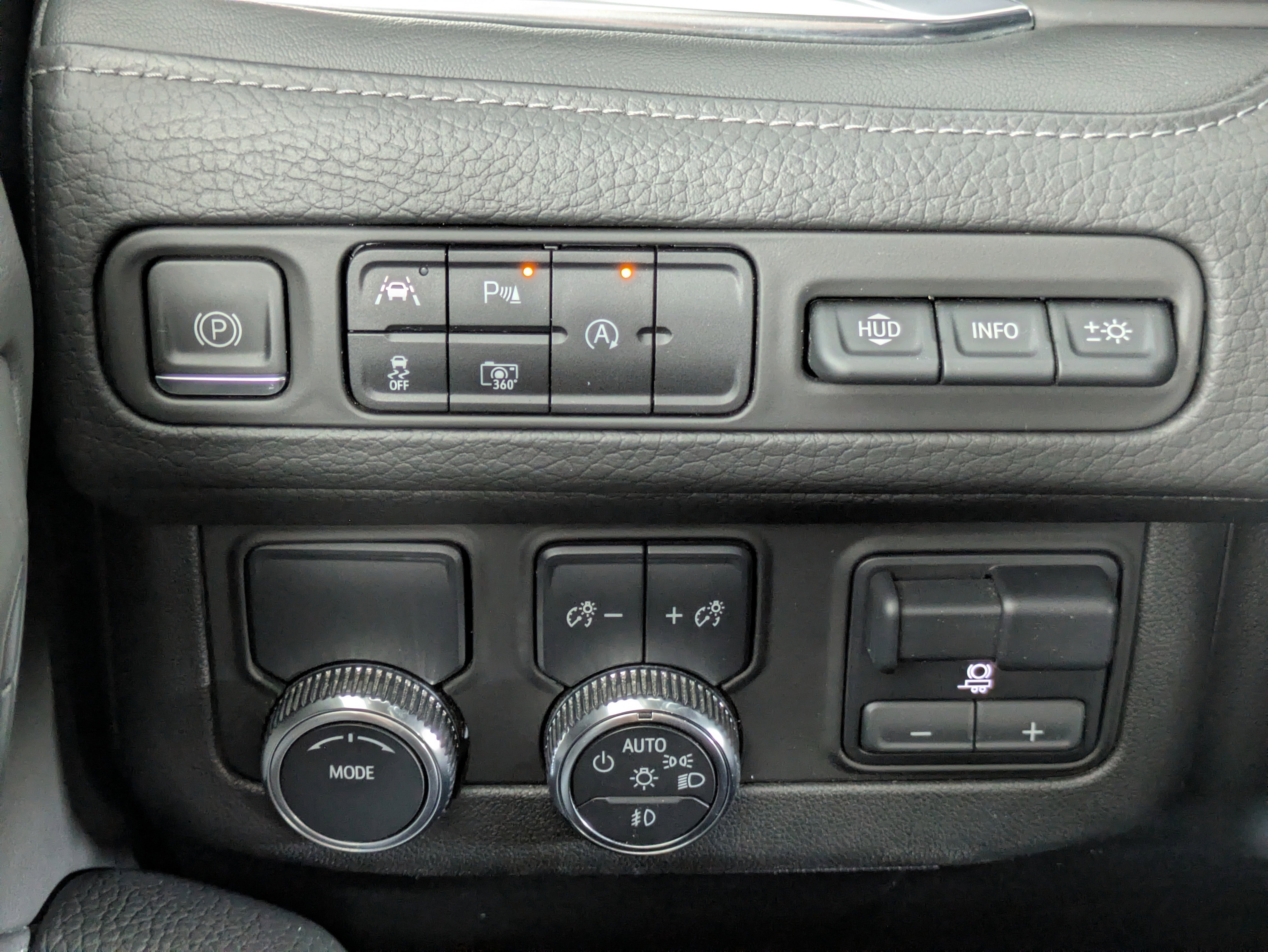 Used 2023 GMC Yukon Denali w/ Max Trailering Package image 18