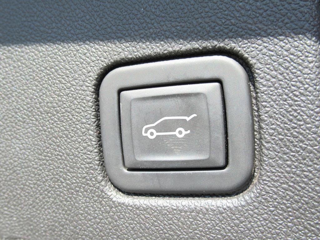 Used 2023 Chevrolet Equinox LT image 30