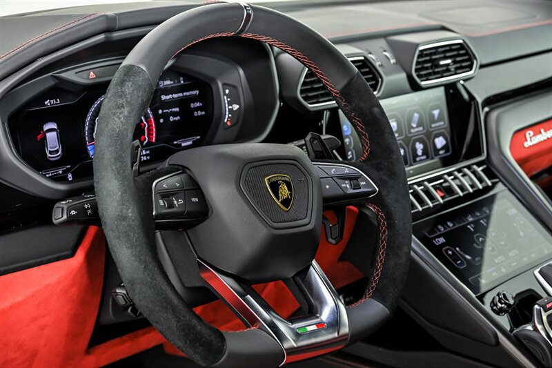 Used 2021 Lamborghini Urus AWD/4WD image 20