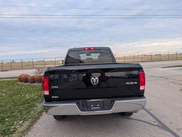 Used 2024 RAM 1500 Classic SLT image 9