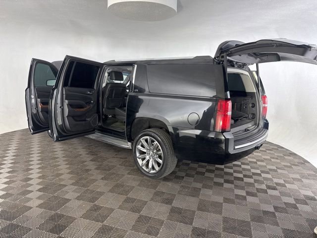 Used 2015 Chevrolet Suburban LTZ image 17