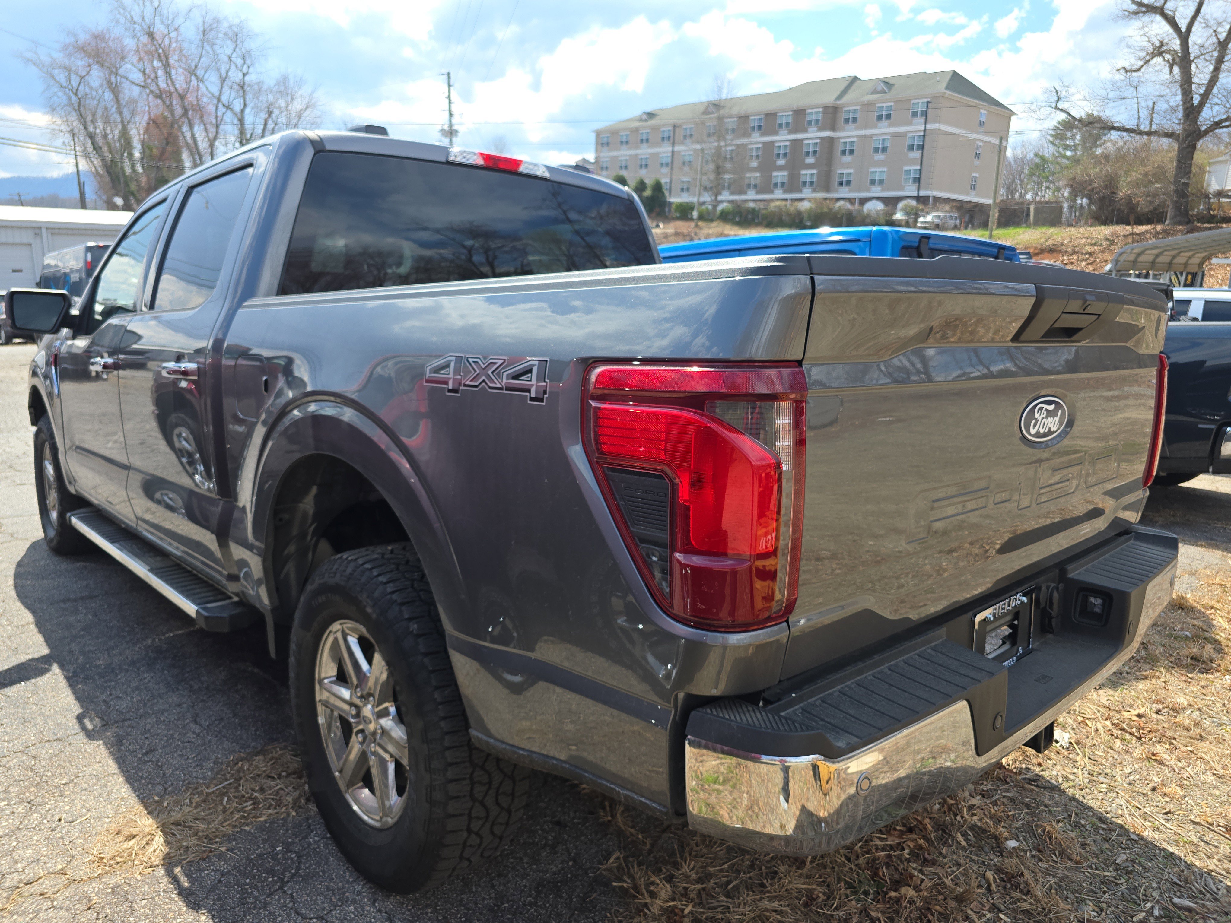 Used 2025 Ford F150 XLT w/ Equipment Group 301A Standard image 3