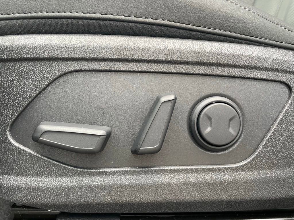 New 2025 Kia Sorento S AWD/4WD image 11