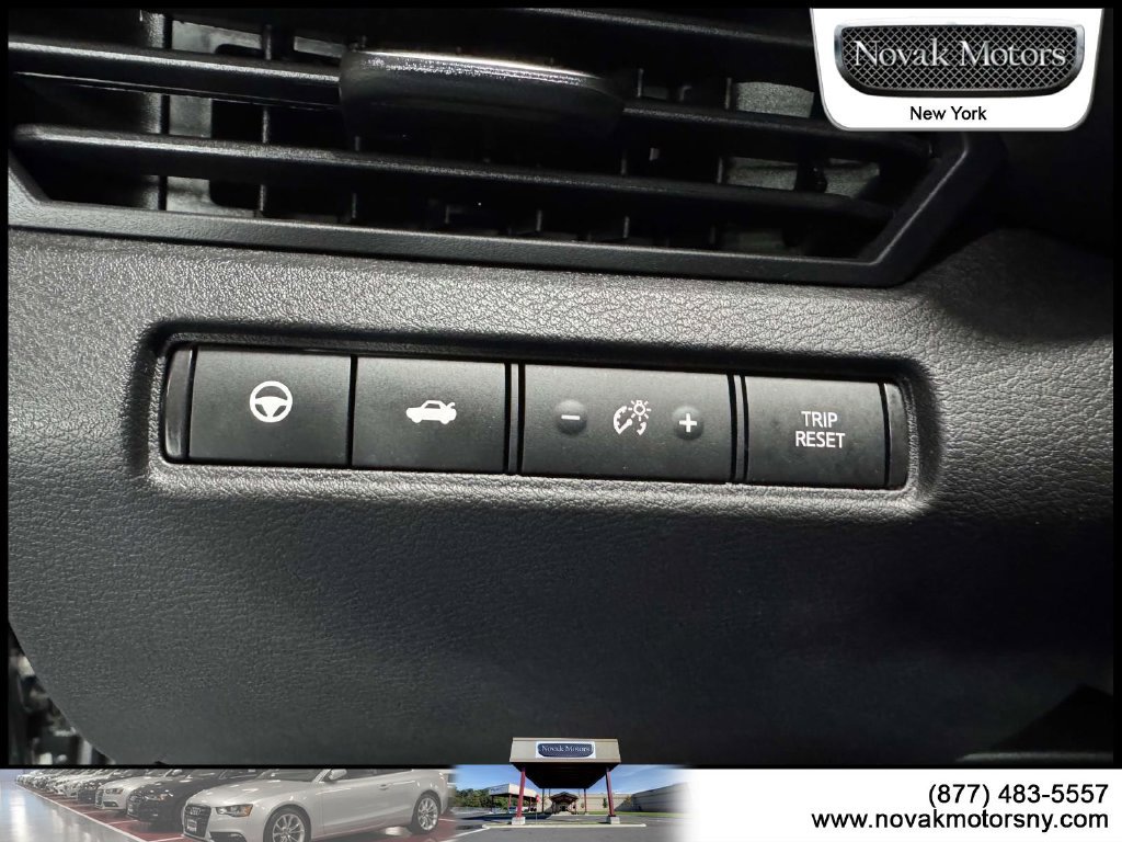 Used 2024 Nissan Altima 2.5 SV w/ SV Premium Package AWD/4WD image 21