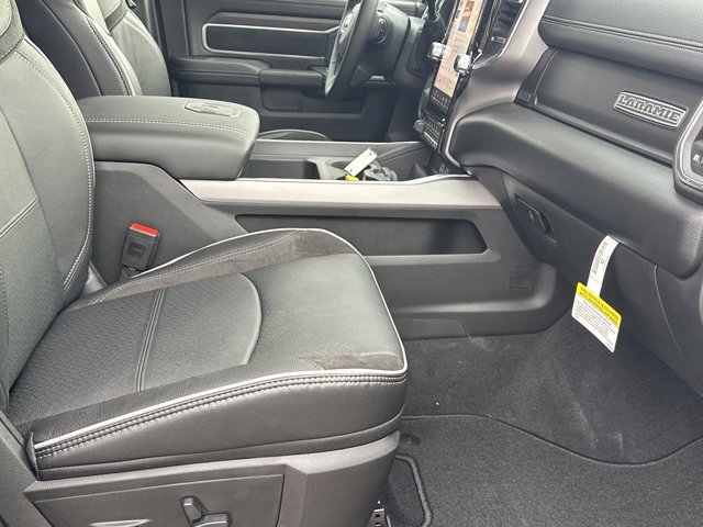 New 2026 RAM 2500 Laramie w/ Sport Appearance Package AWD/4WD image 14