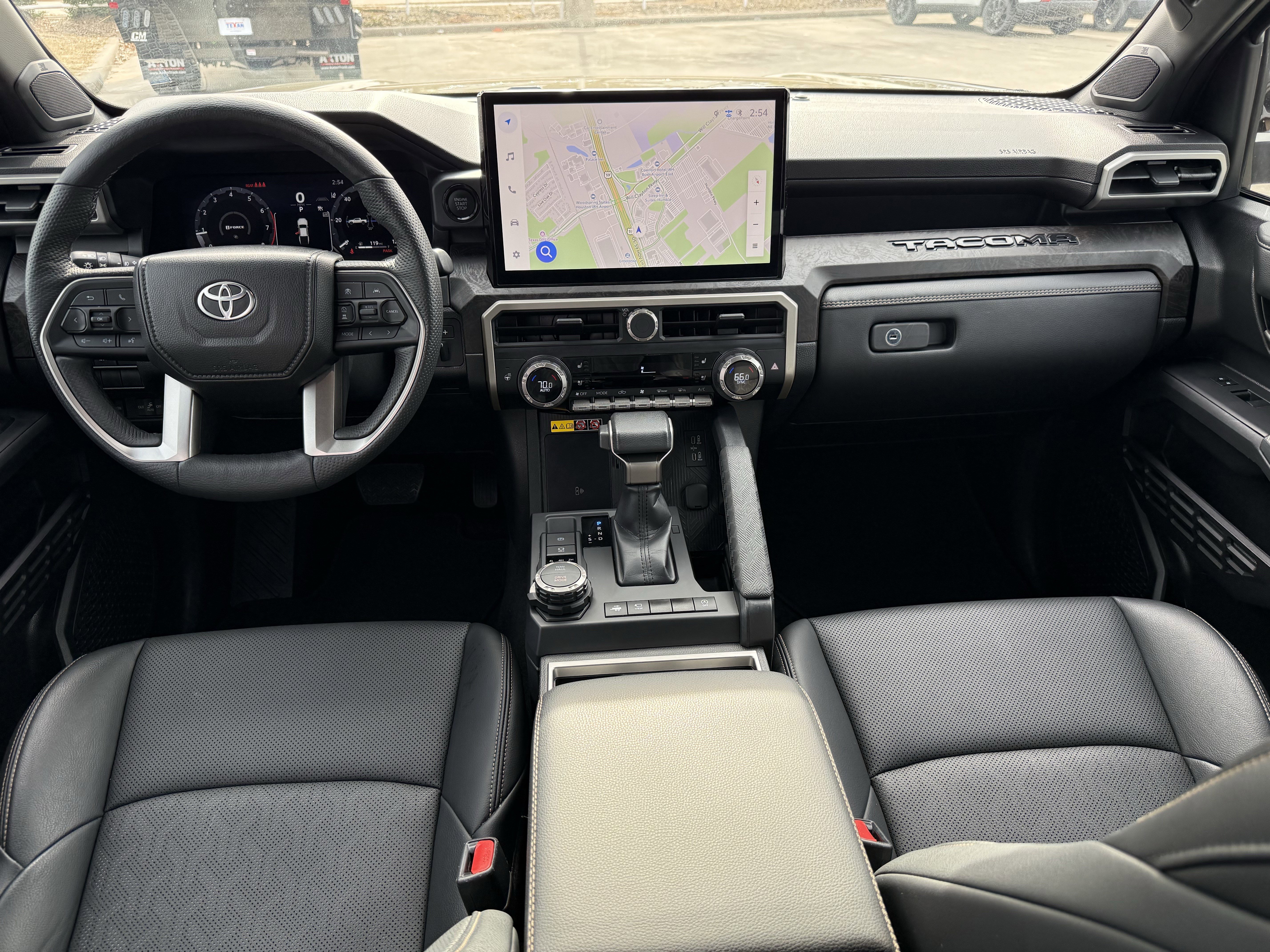 Used 2025 Toyota Tacoma 4x4 Double Cab image 13