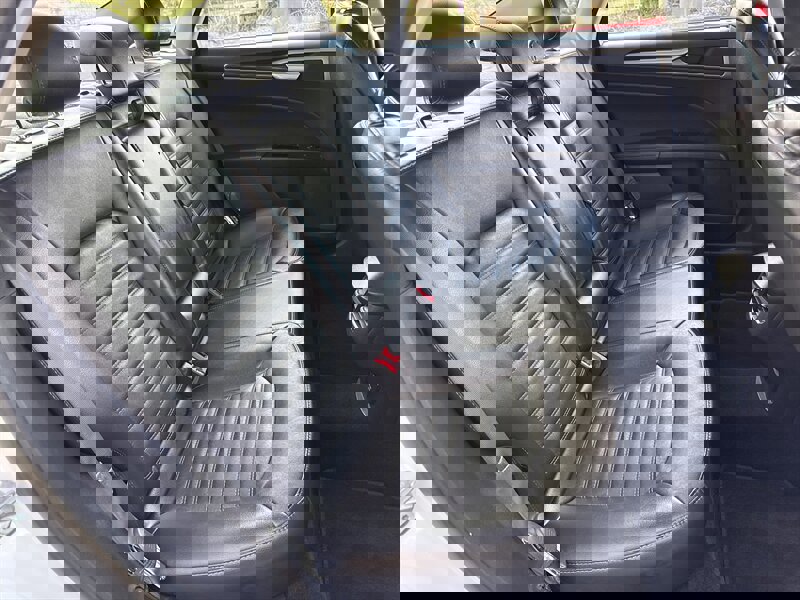 Used 2014 Ford Fusion SE w/ Equipment Group 502A image 18