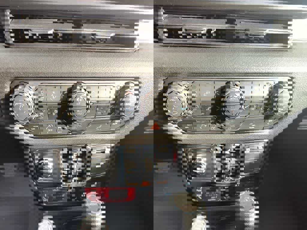 New 2026 Jeep Gladiator Sport image 18