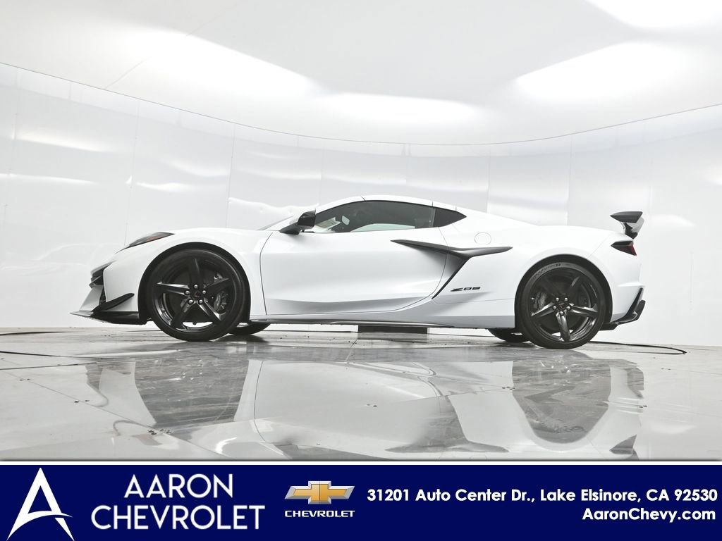 New 2025 Chevrolet Corvette Z06 w/ Z07 Performance Package image 6