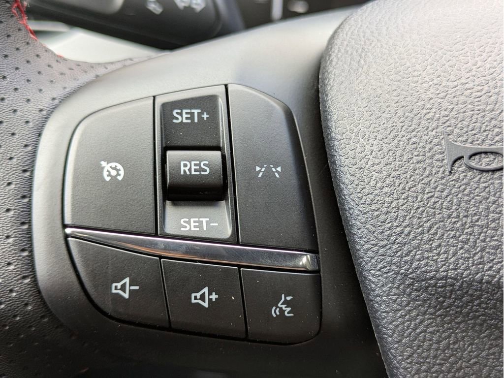 New 2026 Ford Escape ST-Line Select w/ Equipment Group 401A image 17