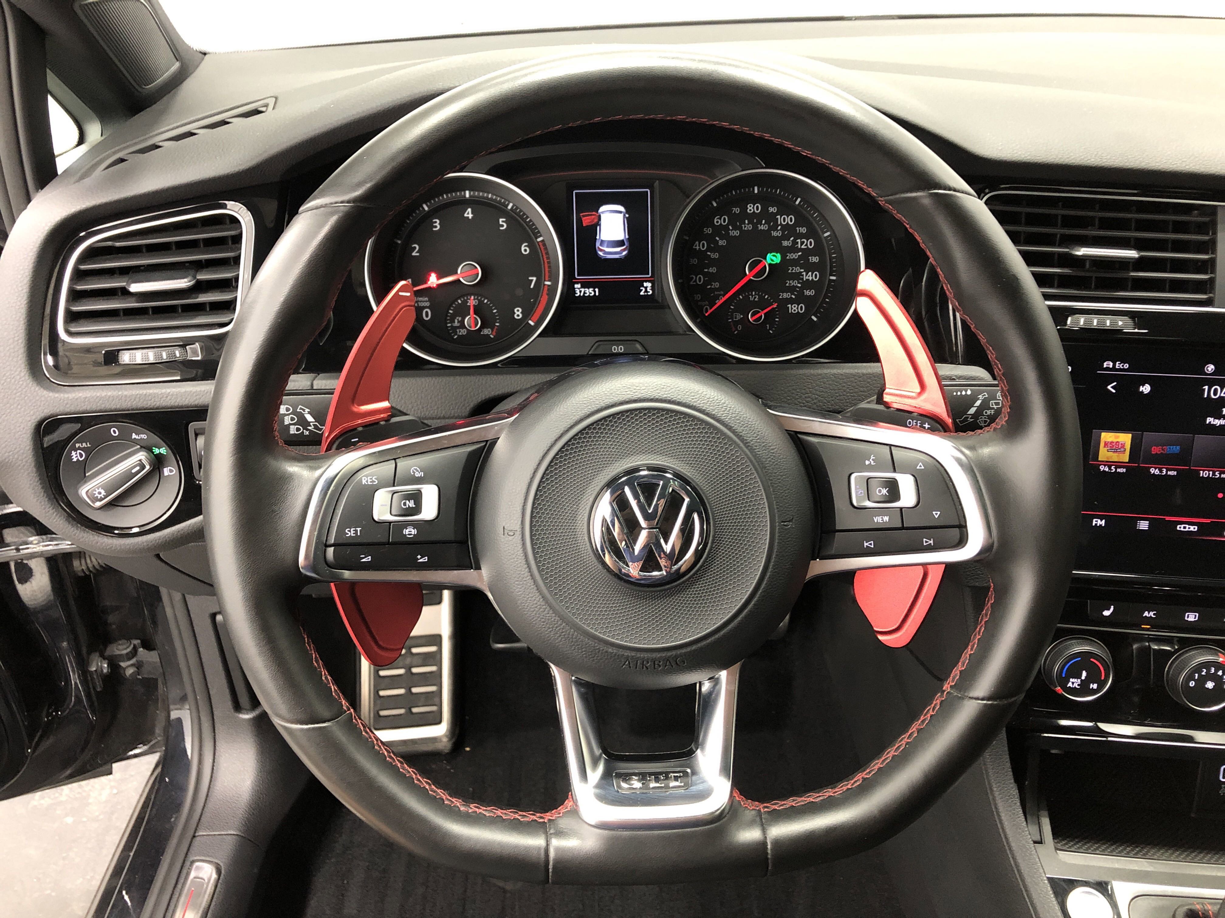 Used 2021 Volkswagen GTI SE image 11