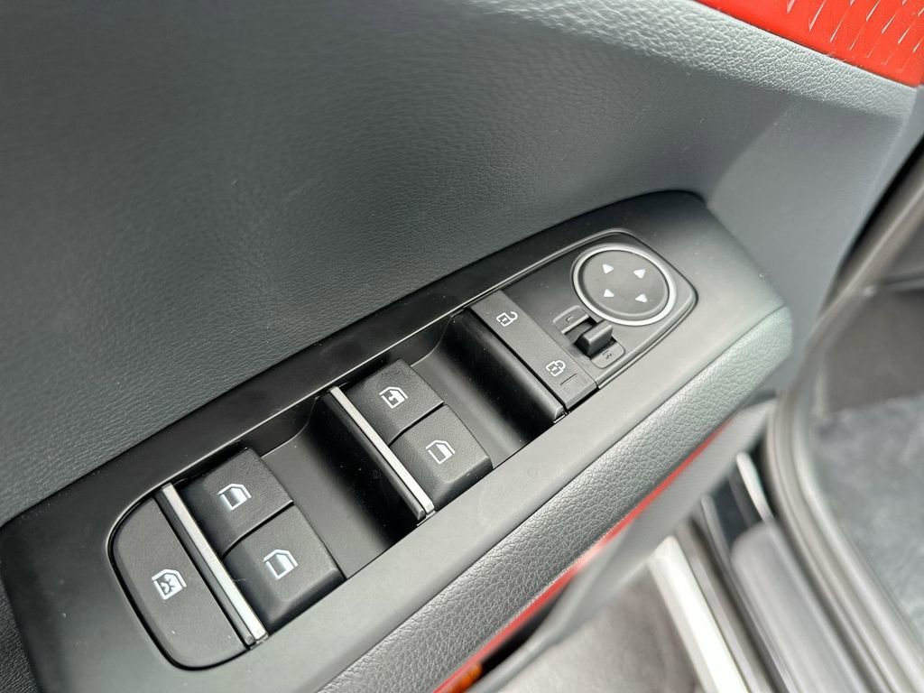 Used 2024 Kia Soul GT-Line FWD image 31