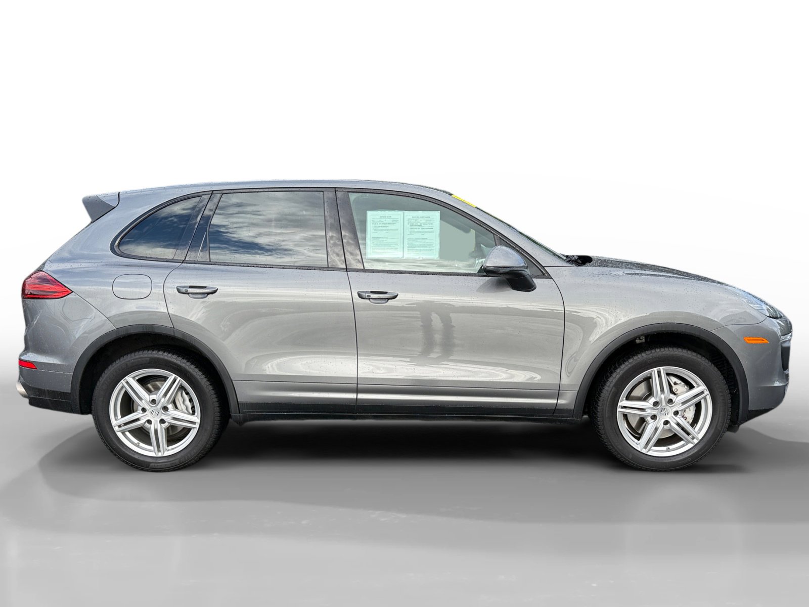 Used 2017 Porsche Cayenne S AWD/4WD image 6
