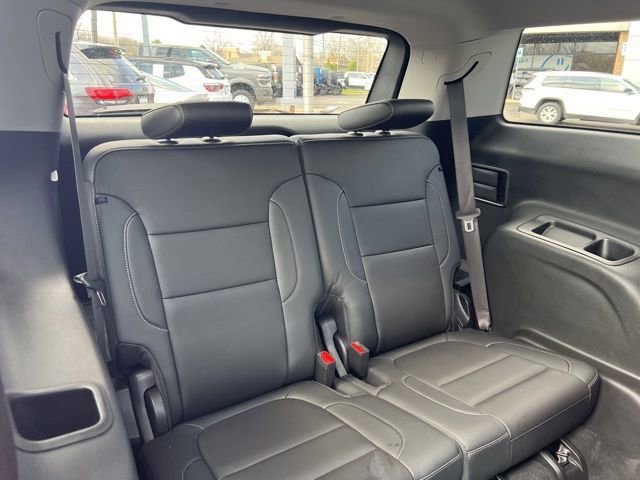 Used 2023 GMC Acadia SLT w/ Elevation Edition image 29
