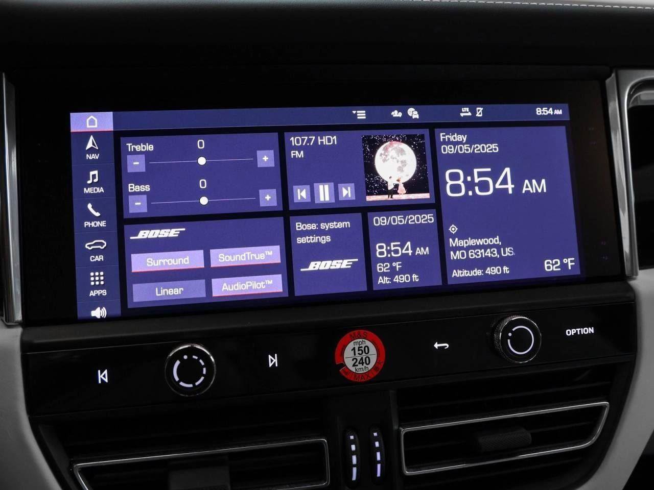 New 2025 Porsche Macan image 68