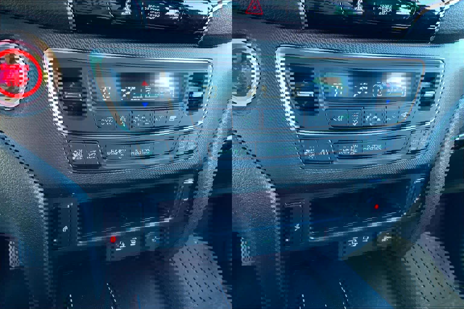 Used 2025 Honda Ridgeline TrailSport image 32