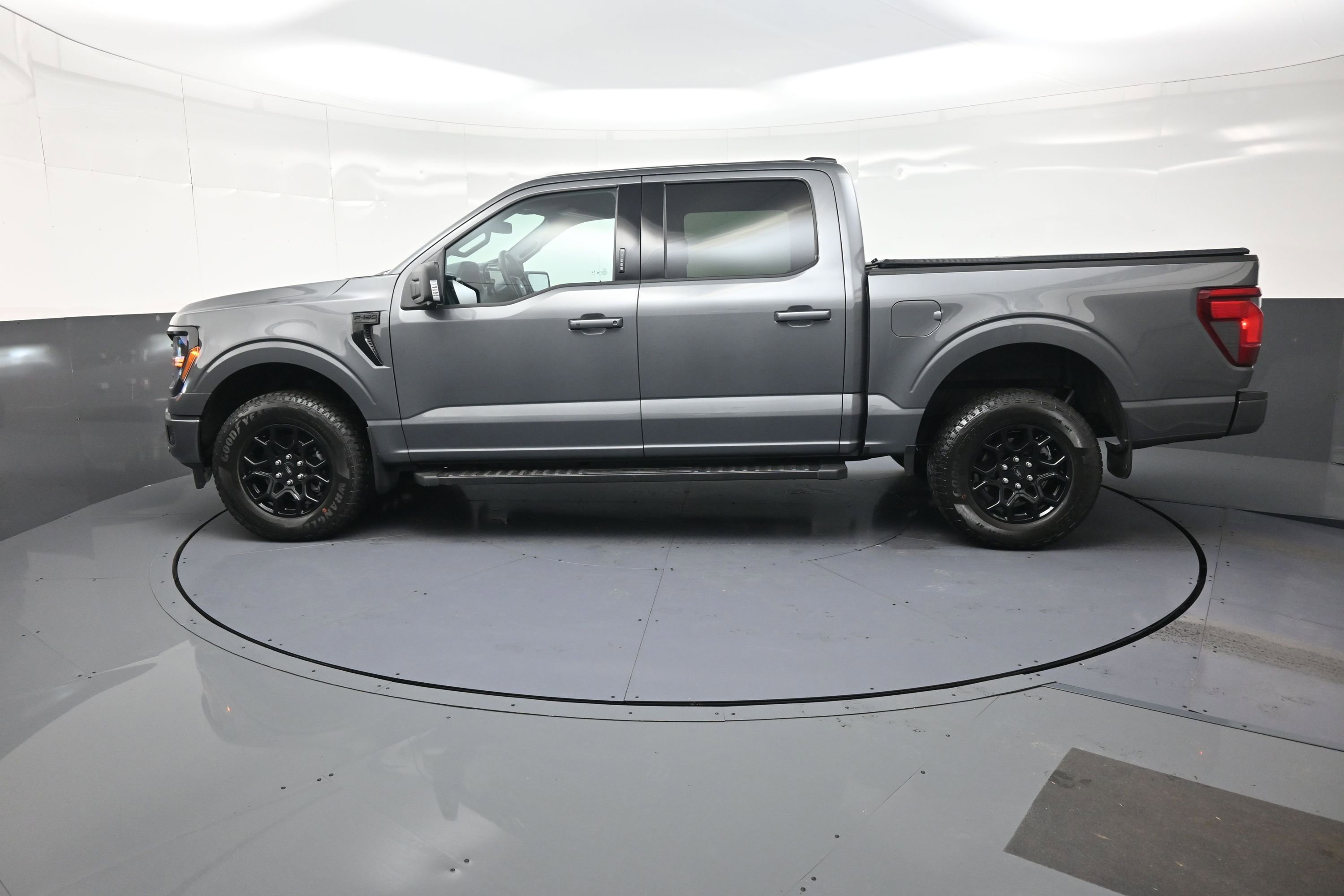 Used 2024 Ford F150 XLT w/ Equipment Group 302A MID image 6