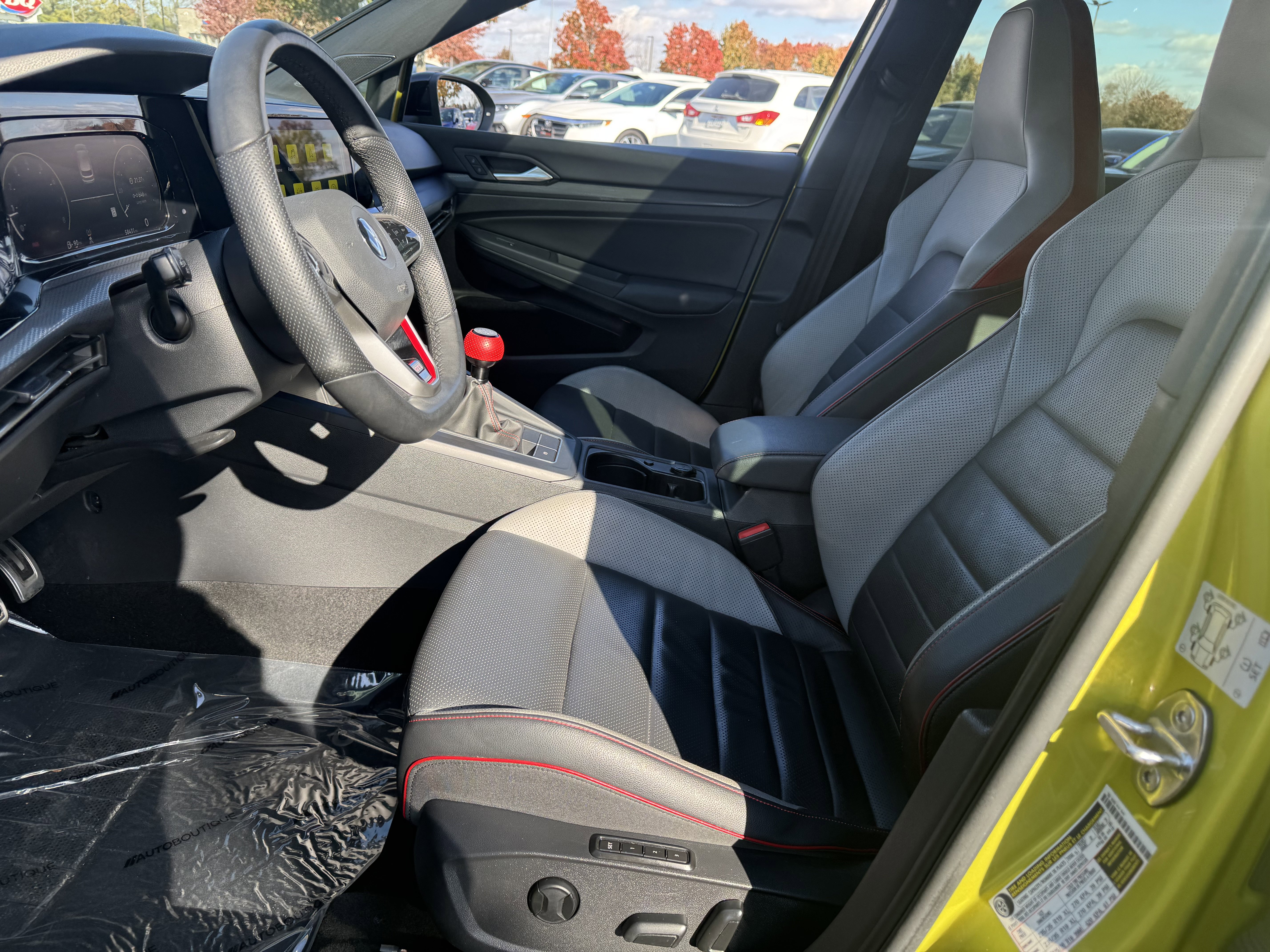 Used 2022 Volkswagen GTI Autobahn image 33