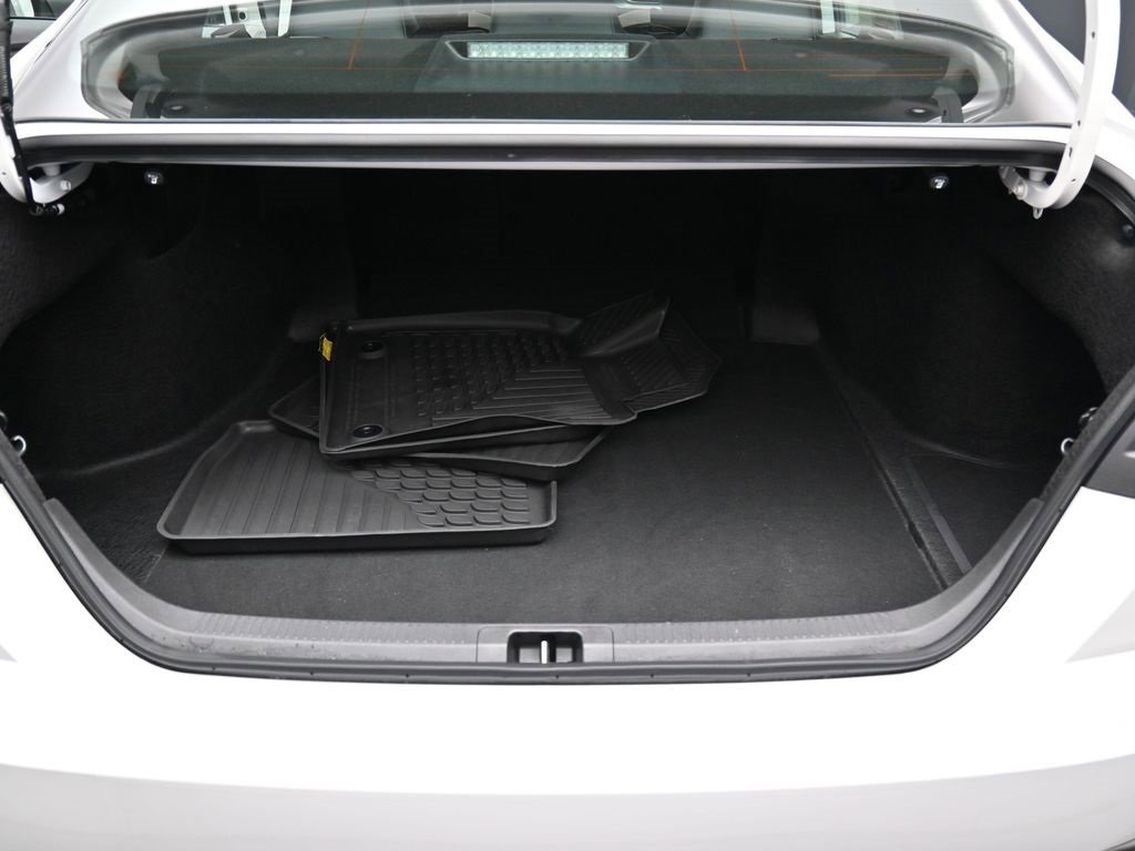 Certified 2025 Toyota Camry SE image 29