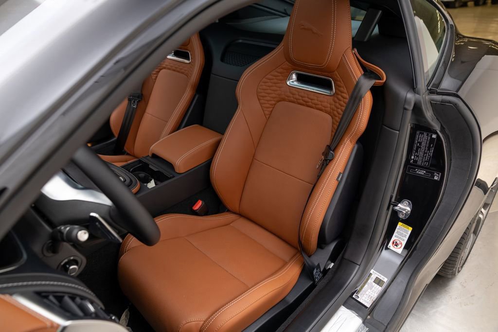 Used 2024 Jaguar F-TYPE R-Dynamic RWD image 14
